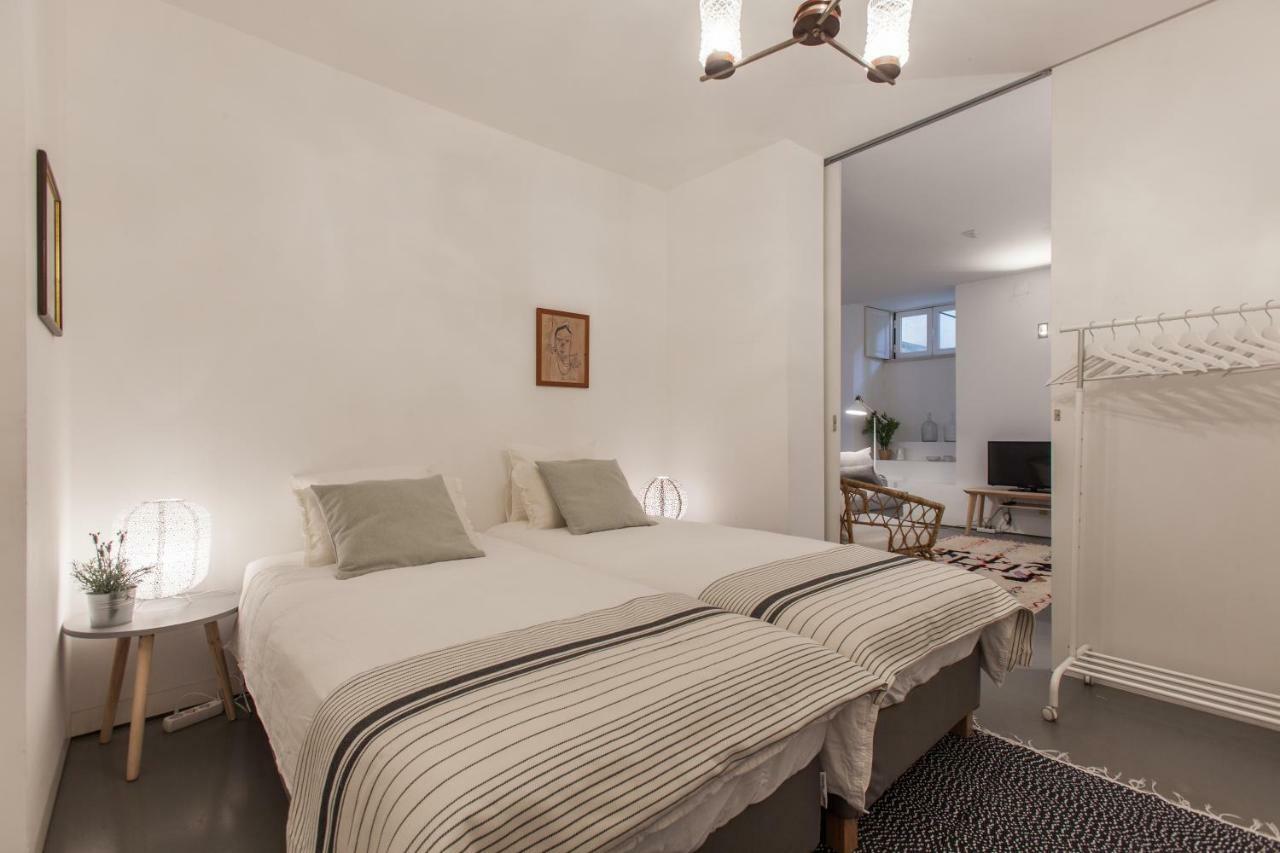 Renovated Apart With Private Courtyard, By Timecooler Lizbona Zewnętrze zdjęcie